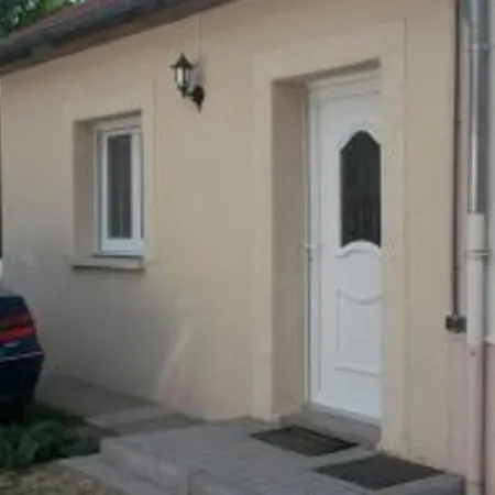 A Etain, Inclus, Proche Verdun Avec Terrasse Et Parking - Fr-1-585-3 Country house Etain